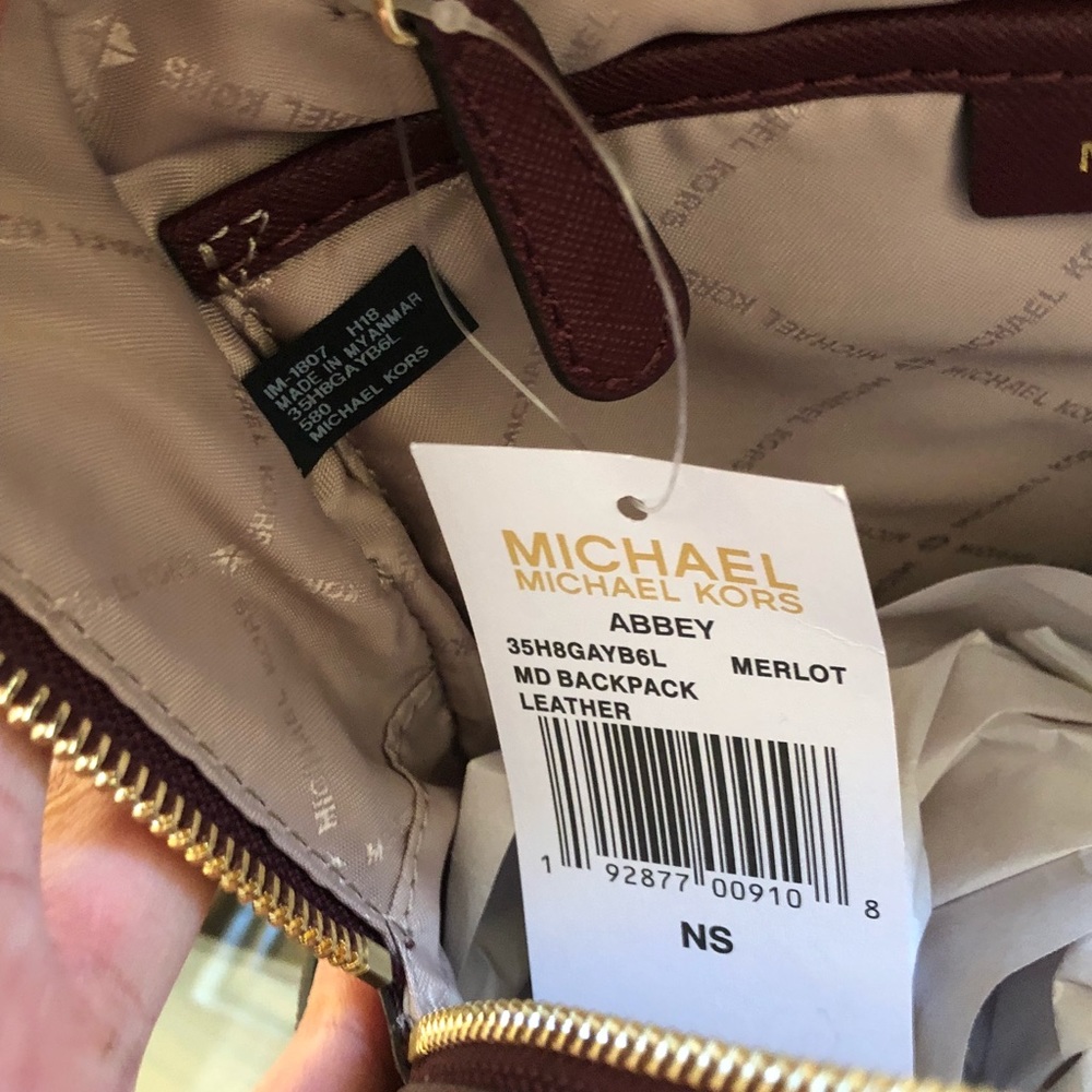 Authentic Michael Kors MD Abbey leather backpack - Picture 5 of 7